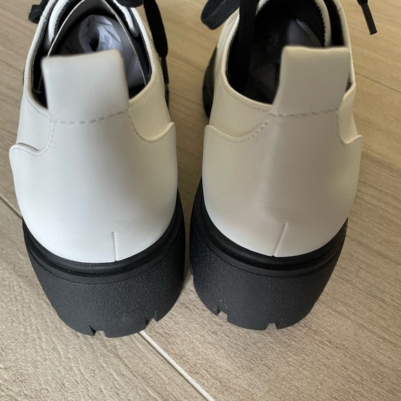 Sarah Jayne Girl's / woman’s JOLENE OXFORD WHITE Lace Up Shoes - Picture 6 of 8